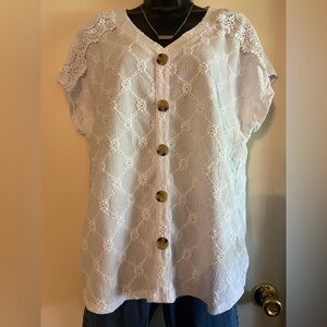 White Lace Cap Sleeve Blouse – Size XL
